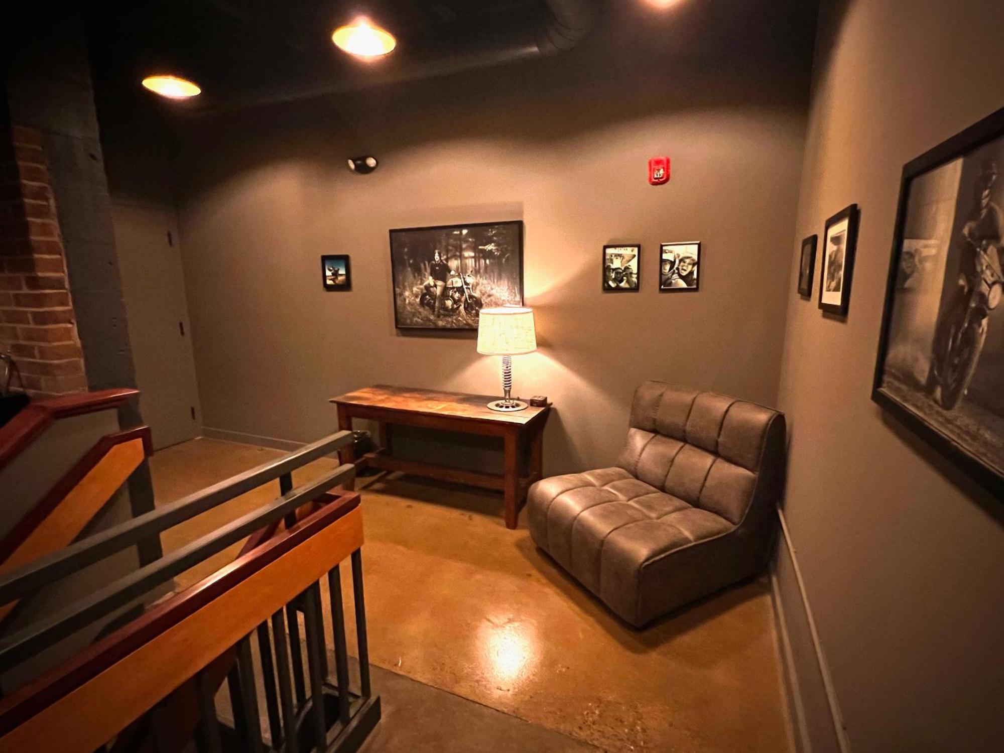 Classified Moto - The Frank Room Richmond Exterior foto
